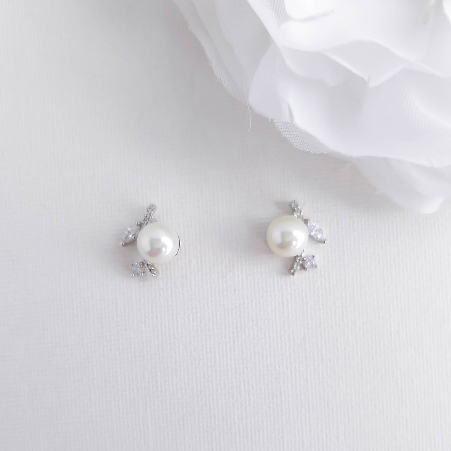 Small Leaf and Pearl Stud Earrings for Women-Everly