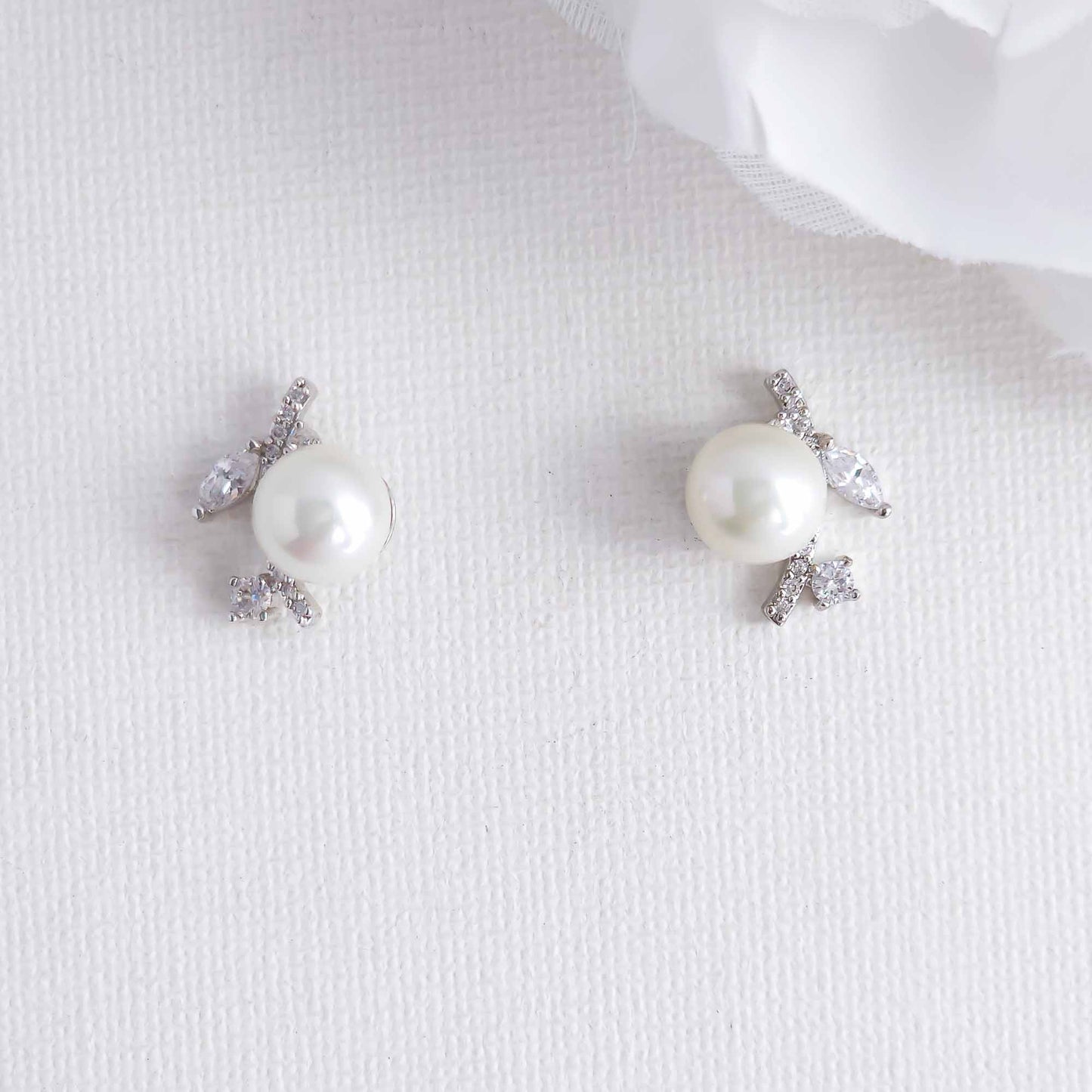 Small Leaf and Pearl Stud Earrings for Women-Everly