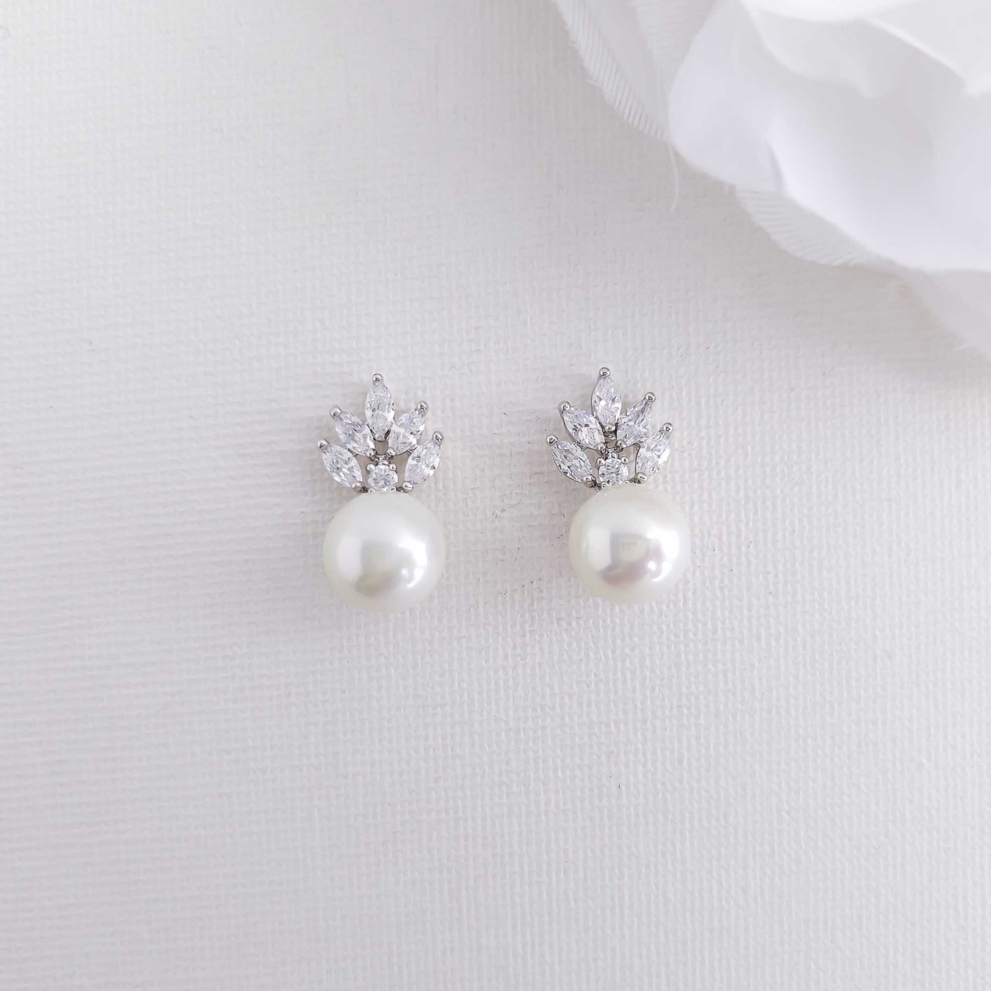 Pearl Stud Earrings-Scarlett