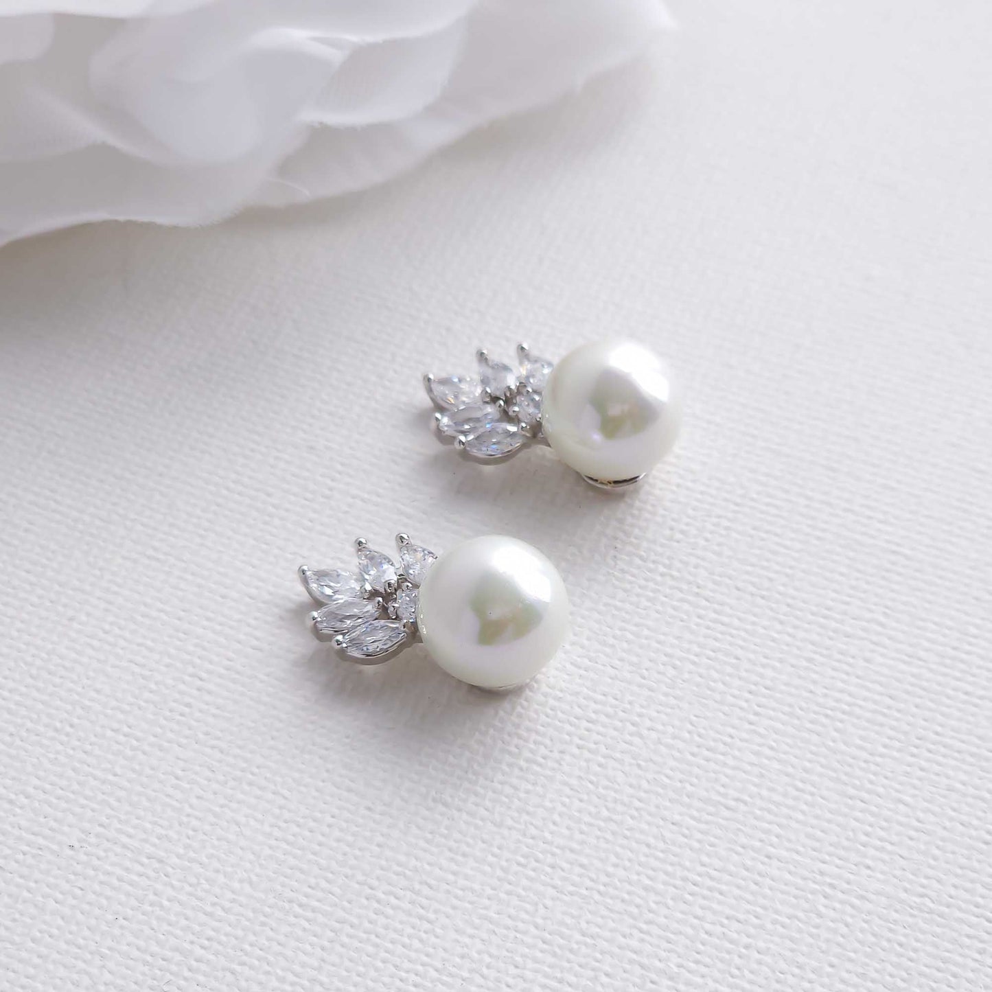 Pearl Stud Earrings-Scarlett