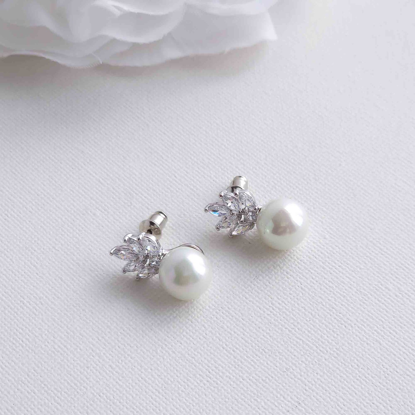 Pearl Stud Earrings-Scarlett