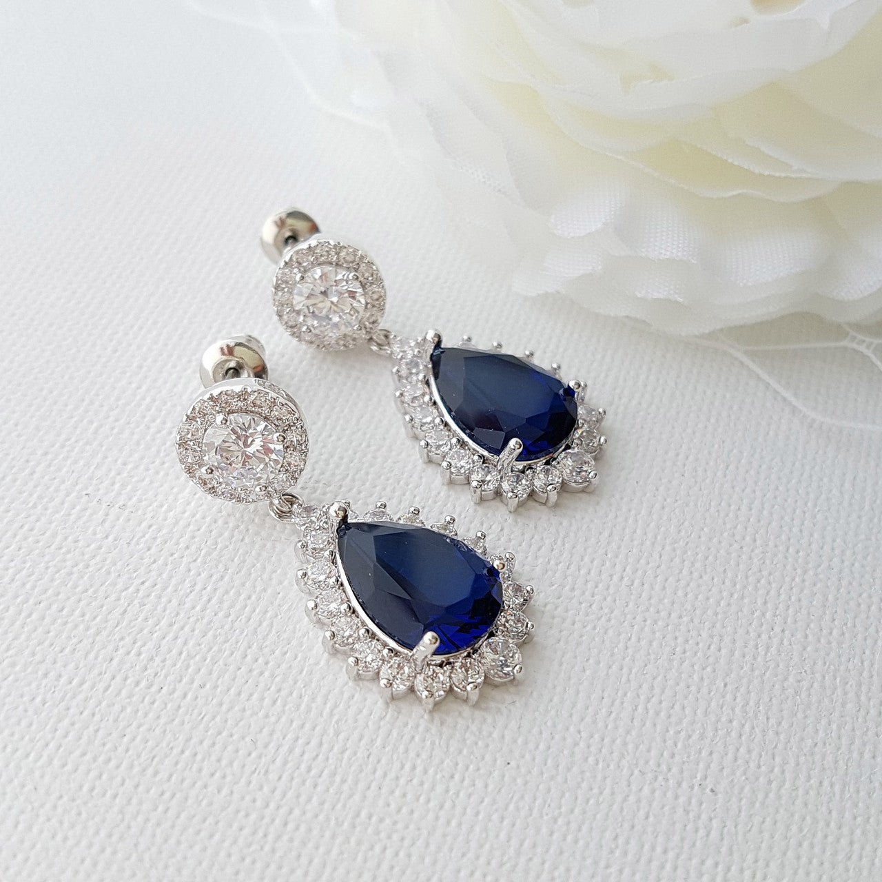 Light blue store earrings for wedding